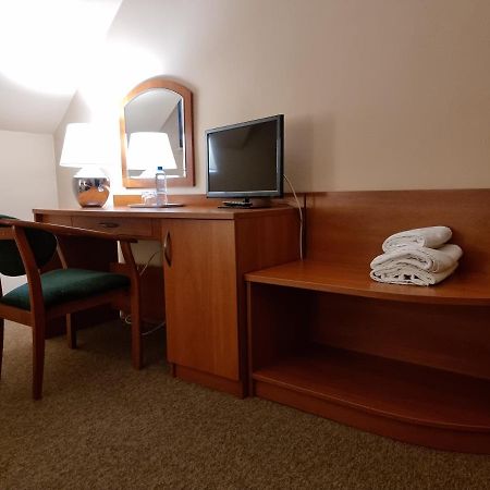 Hotel Jola Września Extérieur photo