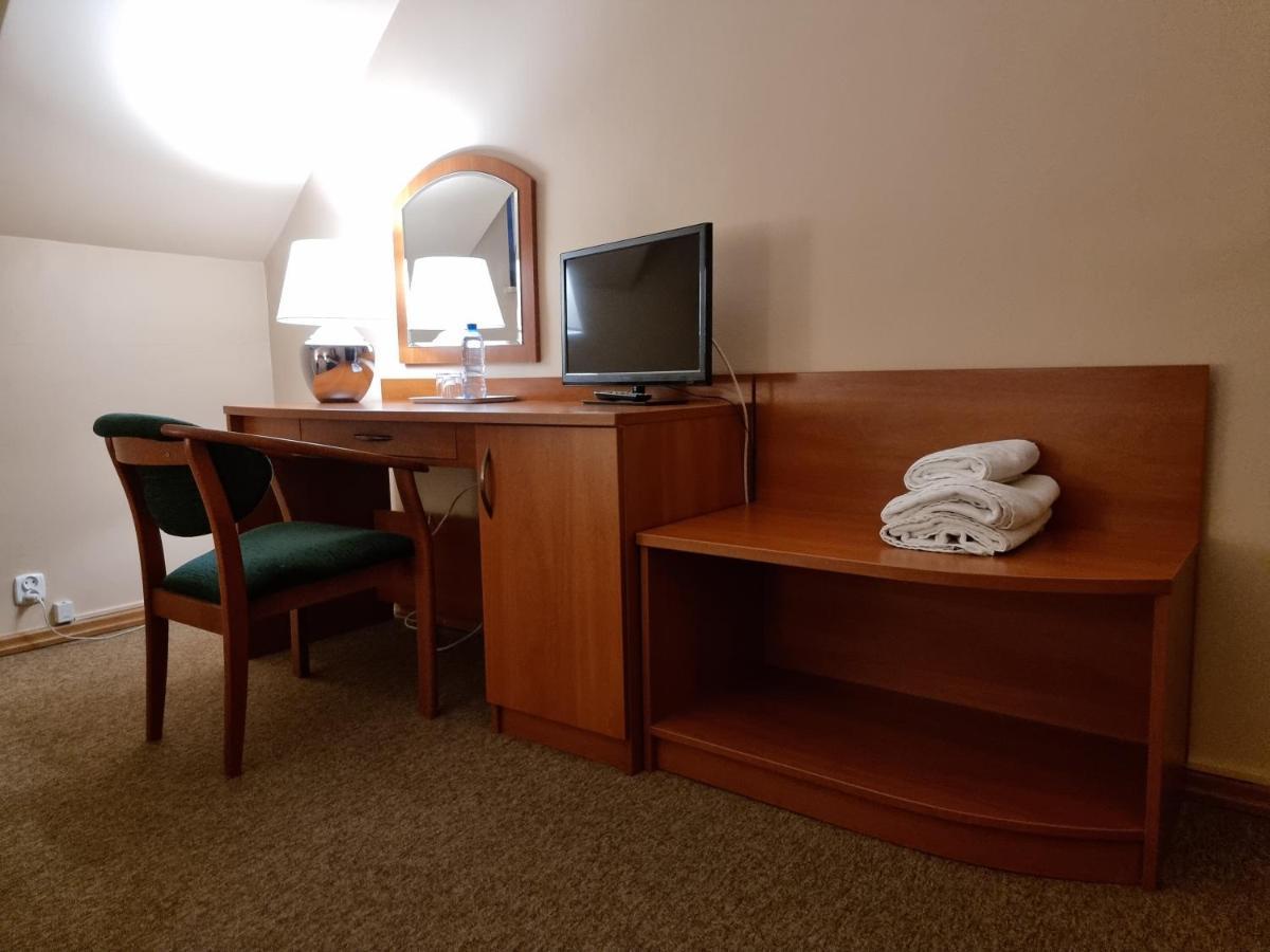 Hotel Jola Września Extérieur photo