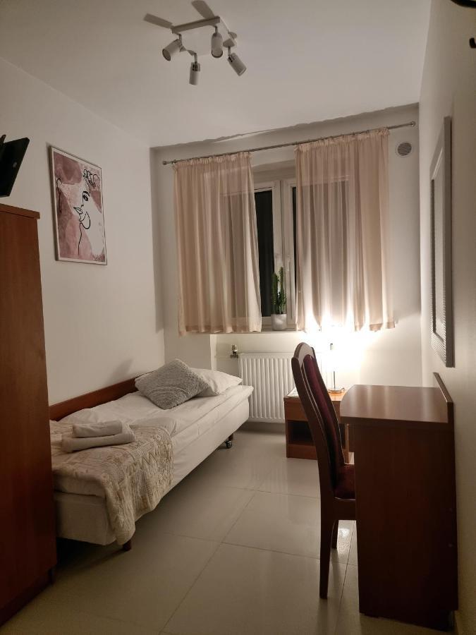 Hotel Jola Września Extérieur photo